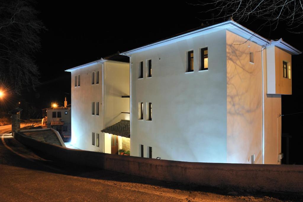 Guesthouse Kapaniaris Zagora Exterior photo